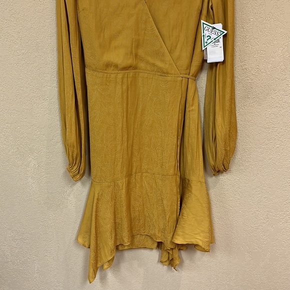 GUESS NWT Hanna Asymmetrical wrap Dress Golden Chartreuse size M - Picture 4 of 10